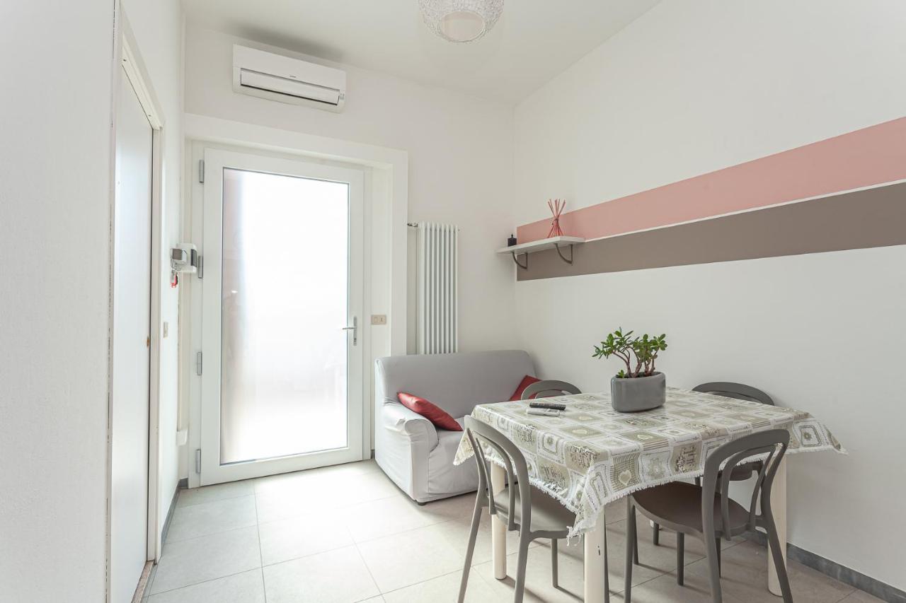 Nicola House Il Fenicottero Apartment Cervia Luaran gambar